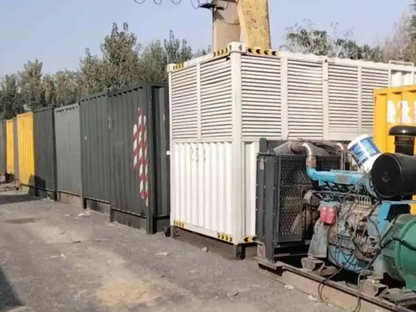 鲤城200KW柴油发电机机组每小时油耗是多少？